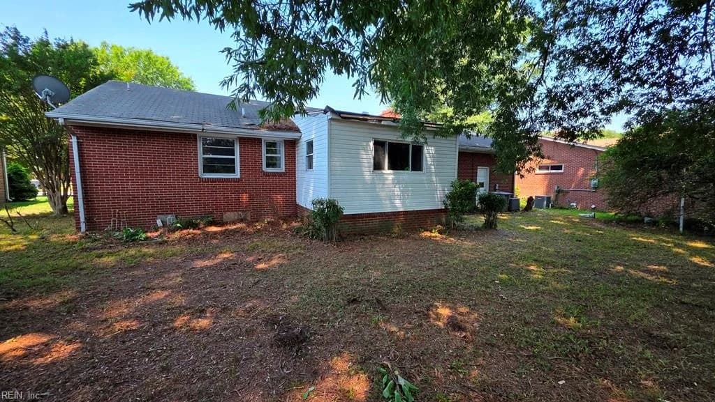 504 Winona DR, HAMPTON VA 23661 - Photo 4