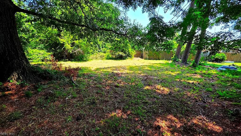 504 Winona DR N, HAMPTON VA 23661 - Photo 5
