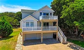 4928 Lunar DR, Kitty Hawk — 3 bed Residential, 1,986 sqft