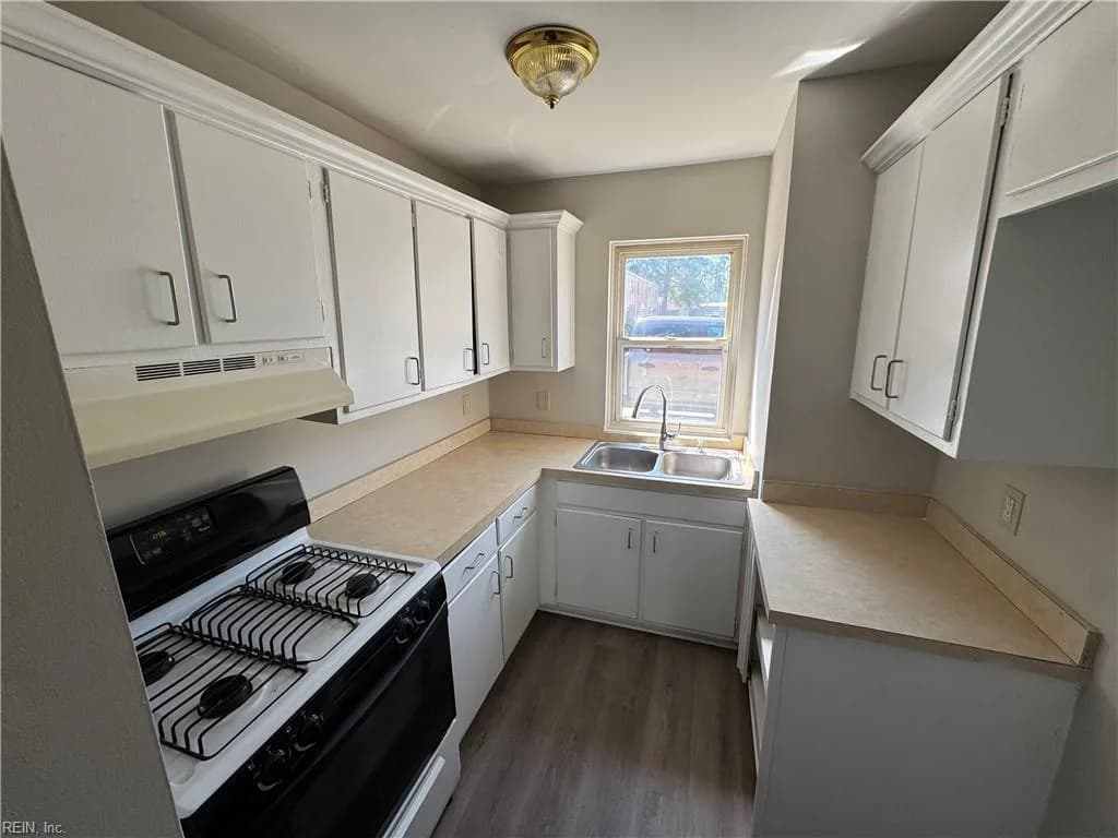 446 Britnie CT, NEWPORTNEWS VA 23602 - Photo 4