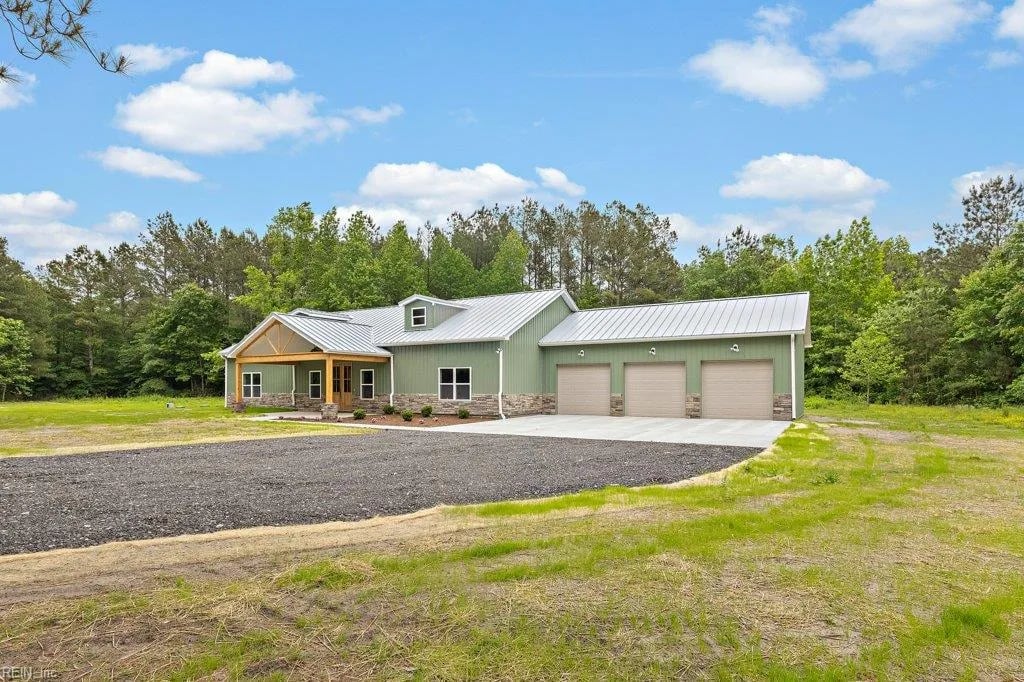 7 AC Shillelagh RD, CHESAPEAKE VA 23323
