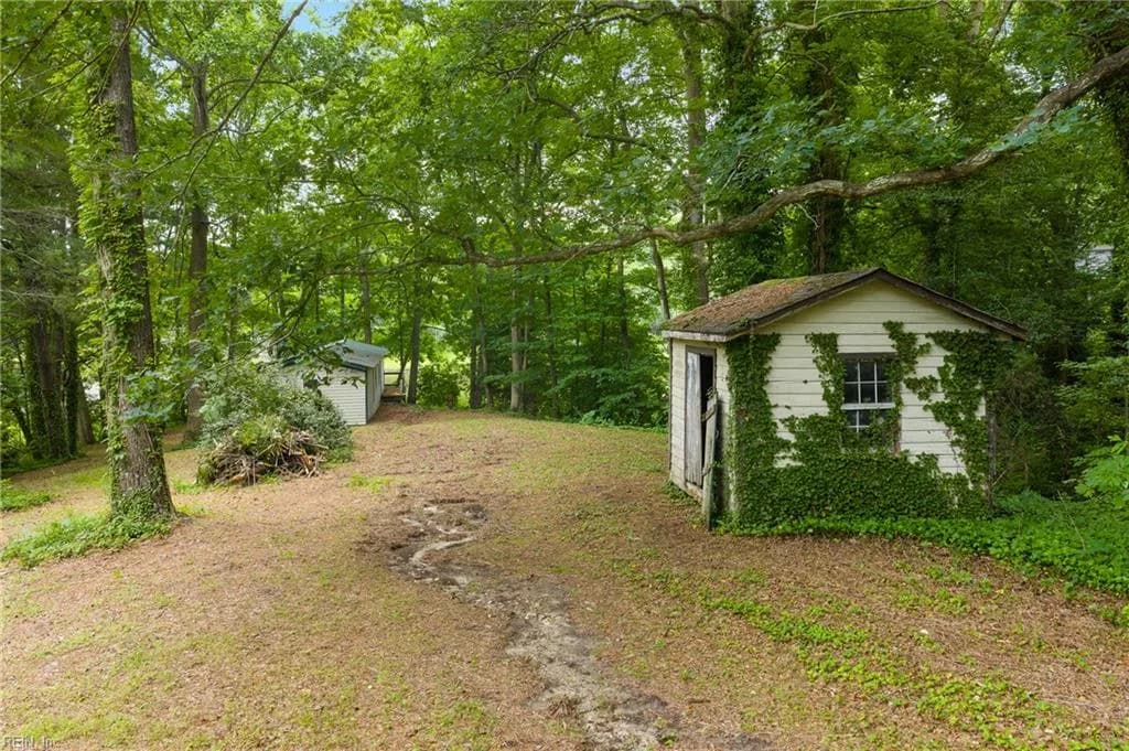 3938 Paradise Point RD, HAYES VA 23072 - Photo 4