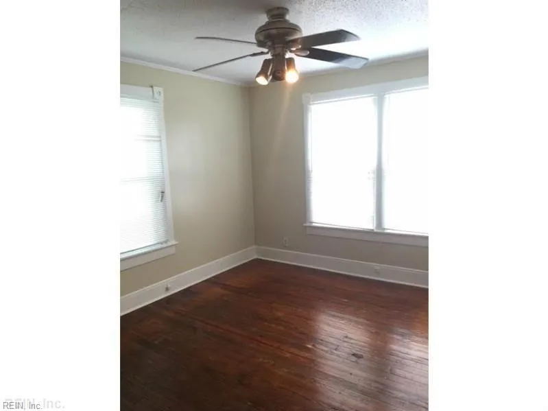207 Poplar AVE, NORFOLK VA 23523 - Photo 3
