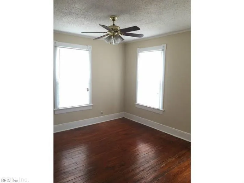 207 Poplar AVE, NORFOLK VA 23523 - Photo 5