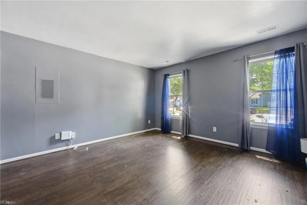 4406 Breezewood CT, PORTSMOUTH VA 23703 - Photo 5