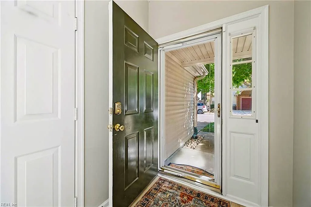 826 Greystone TRCE, Newport News — 3 bed Residential, 2,000 sqft