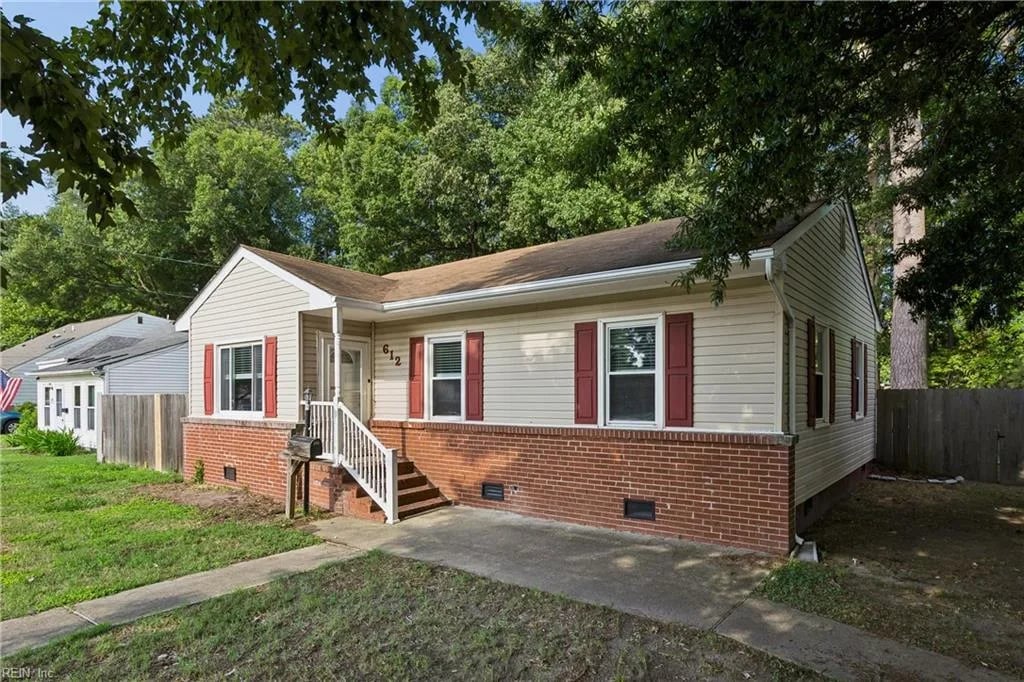 612 Sun CT, NEWPORT NEWS VA 23605