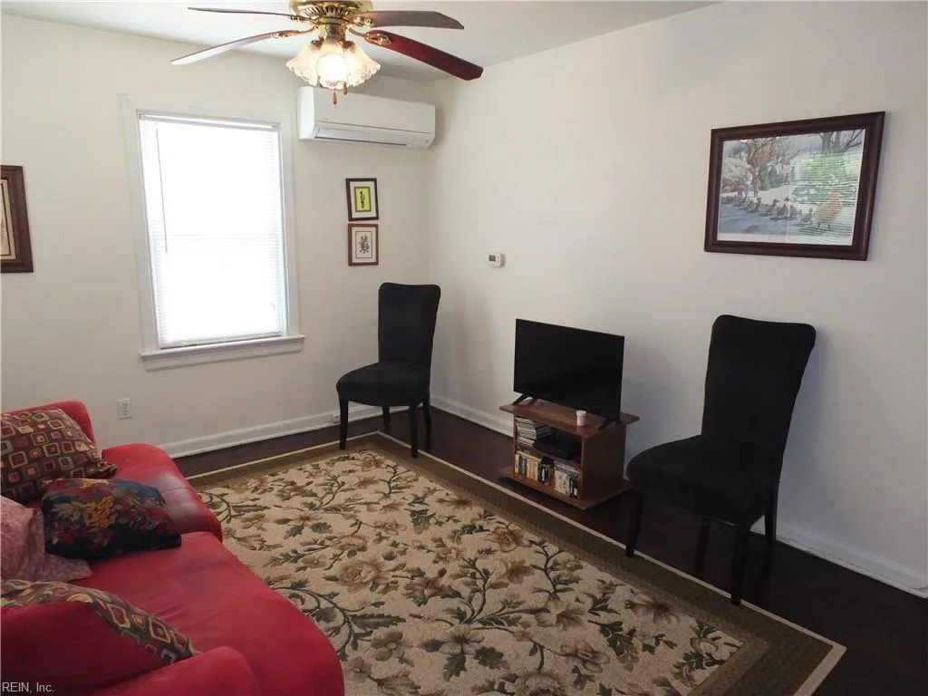 325 Koch AVE, RICHMOND VA 23223 - Photo 4