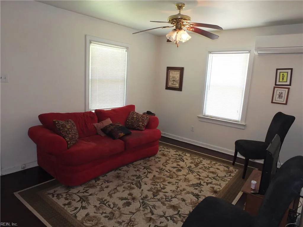 325 Koch AVE, RICHMOND VA 23223 - Photo 5