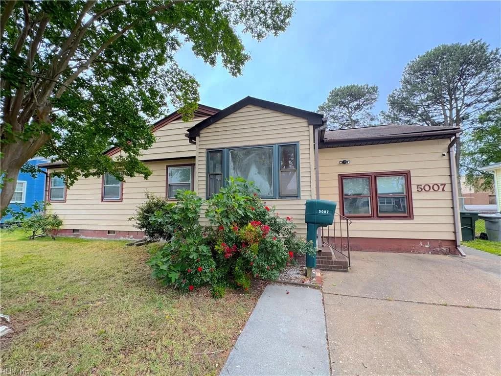5007 Hazelwood RD, HAMPTON VA 23605 - Photo 2