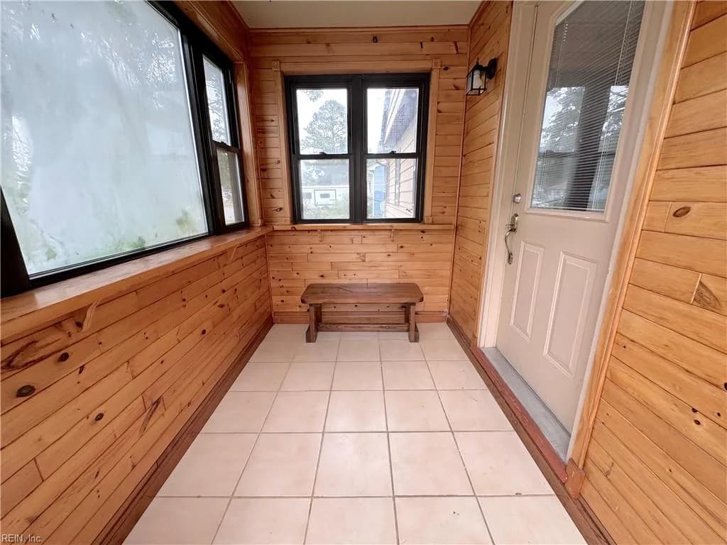 5007 Hazelwood RD, HAMPTON VA 23605 - Photo 3