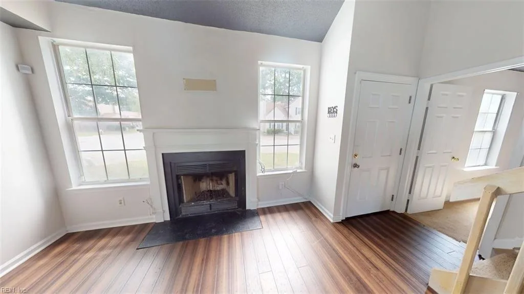 197 Gate House RD, NEWPORTNEWS VA 23609 - Photo 4