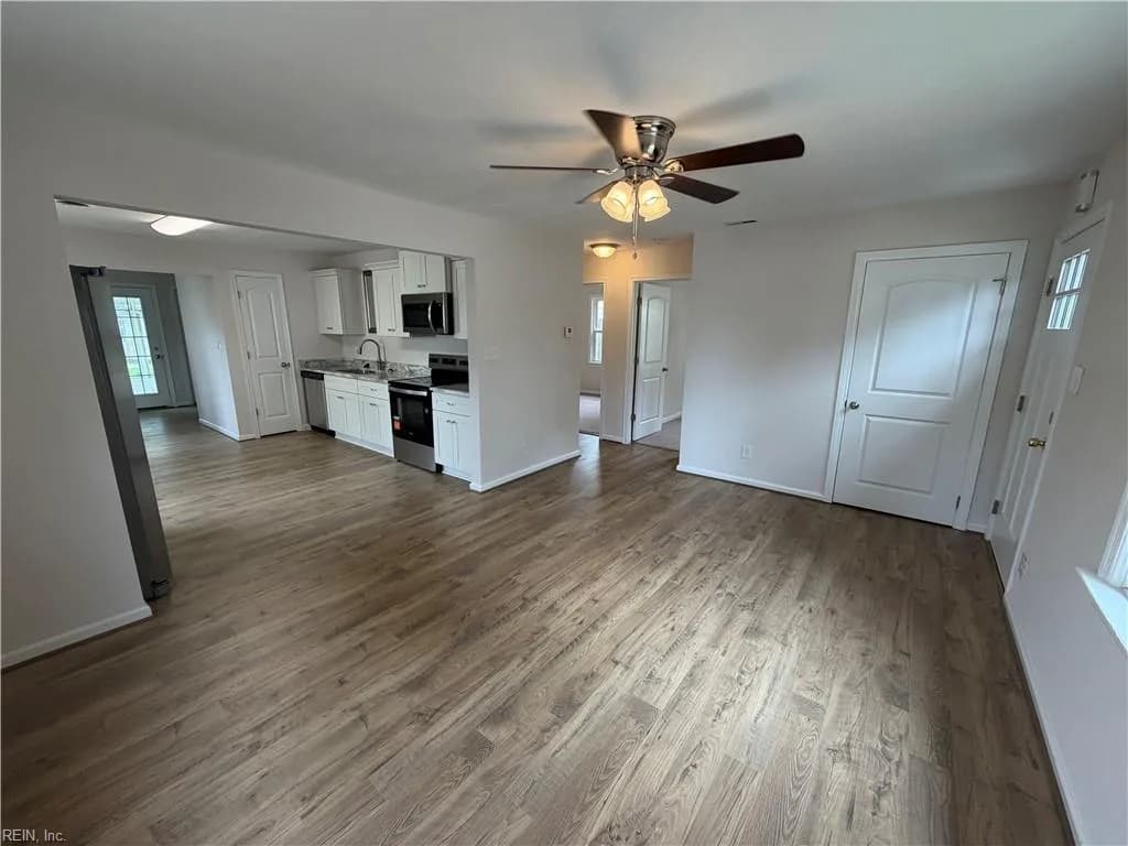 1308 Willow AVE, CHESAPEAKE VA 23325 - Photo 3