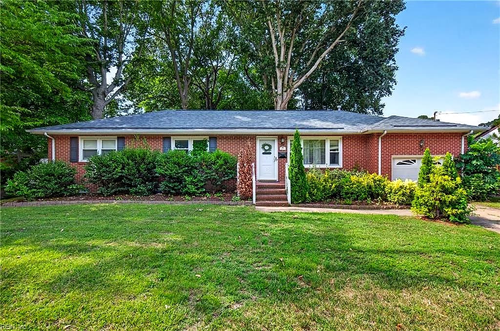 34 Roberta DR, HAMPTON VA 23666 - Photo 2