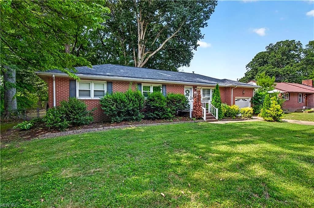 34 Roberta DR, HAMPTON VA 23666 - Photo 4