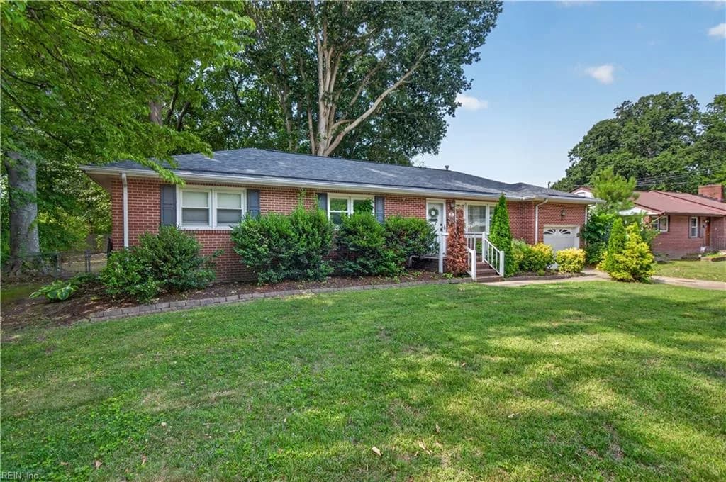 34 Roberta DR, HAMPTON VA 23666 - Photo 4