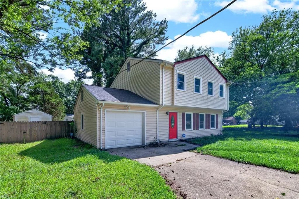 158 Saunders RD, HAMPTON VA 23666