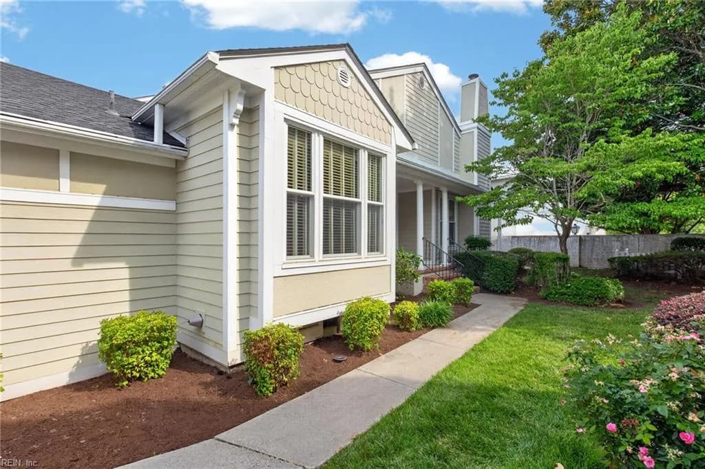1076 Collection Creek WAY, VIRGINIABEACH VA 23454 - Photo 3