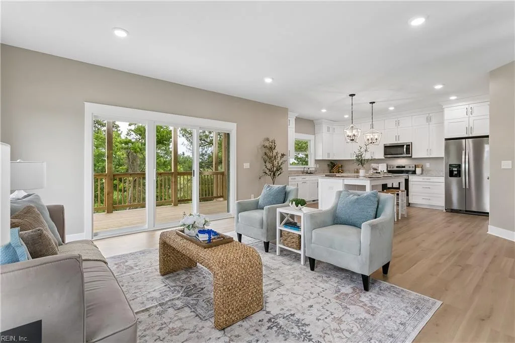 54 N Lawson RD, POQUOSON VA 23662