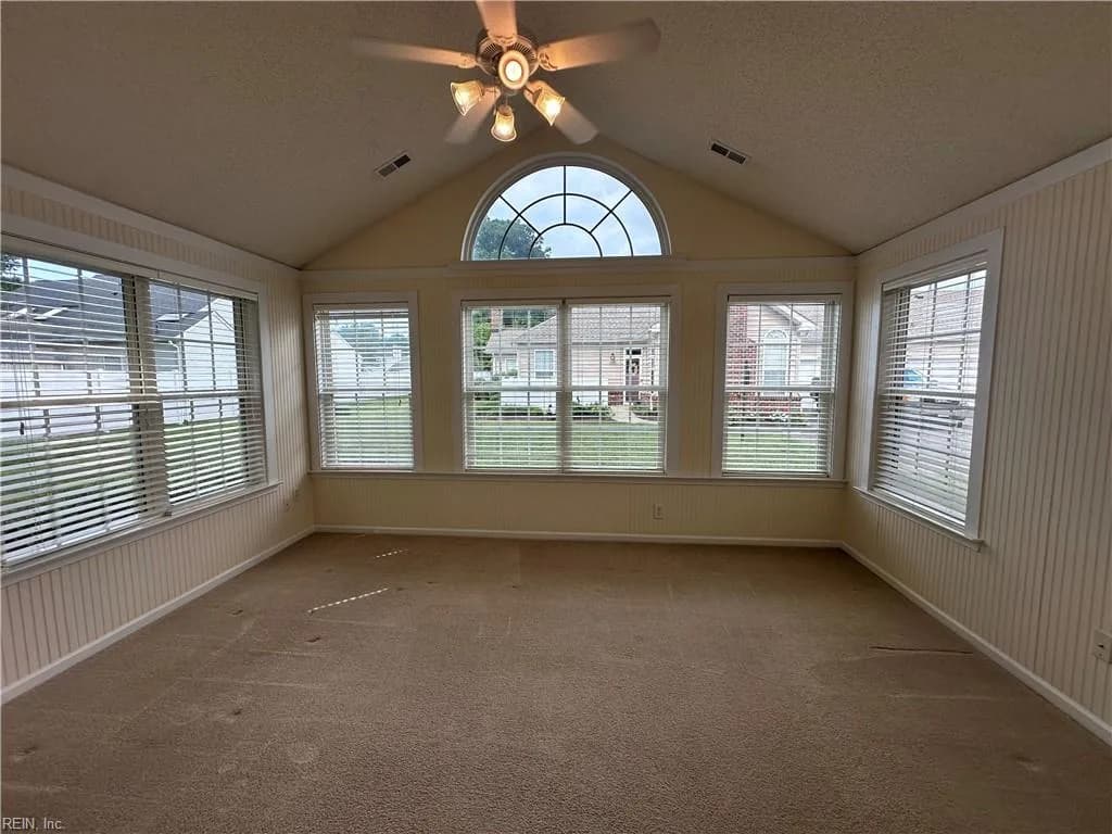 103 Hautz WAY, YORKTOWN VA 23693 - Photo 5