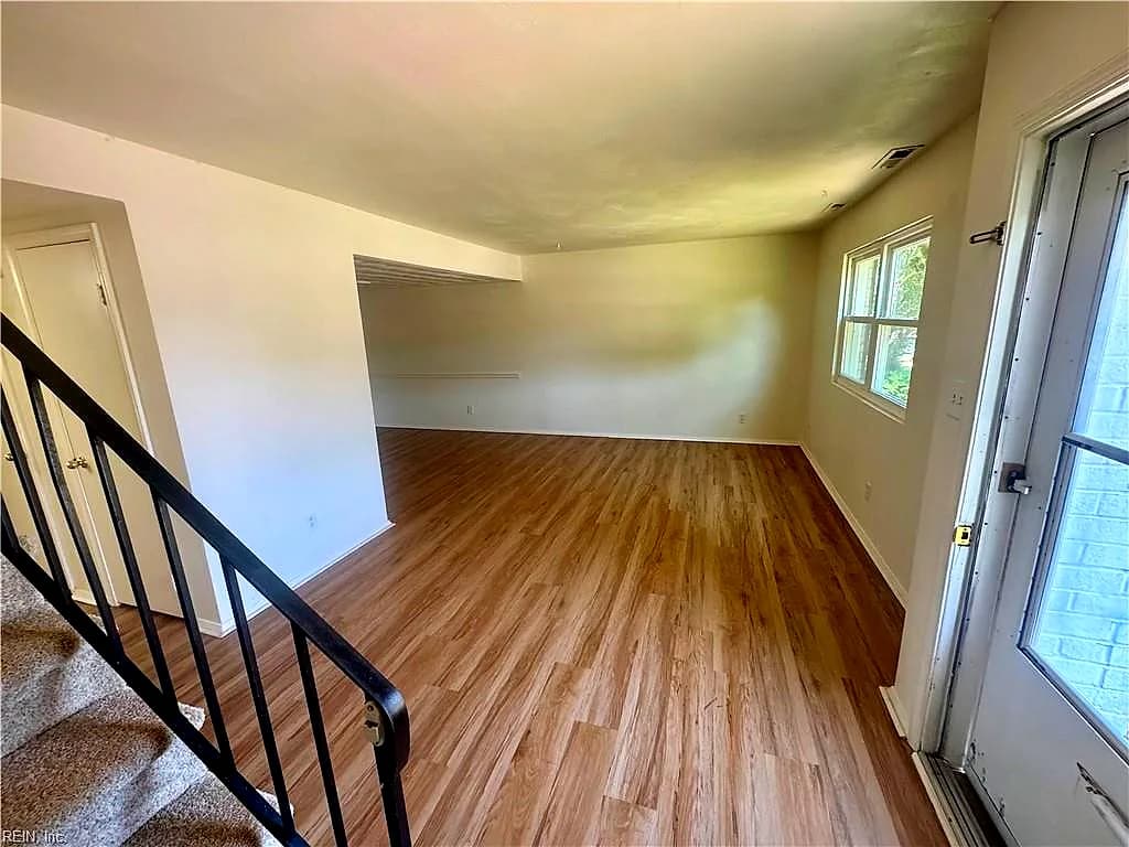 811 Cathedral DR, VIRGINIA BEACH VA 23455 - Photo 5