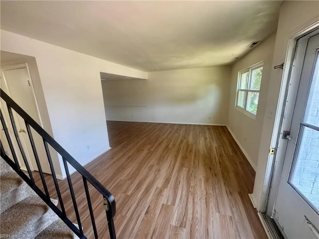 811 Cathedral DR, VIRGINIABEACH VA 23455 - Photo 5