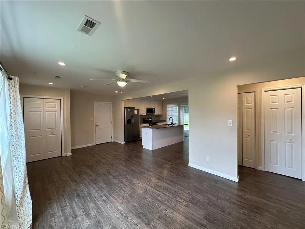 2141 Jeffrey DR, NORFOLK VA 23518 - Photo 5
