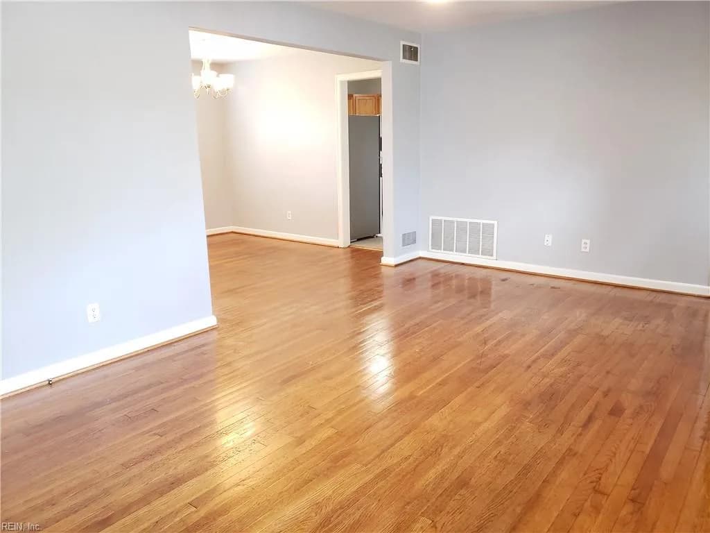 8705 Granby ST, NORFOLK VA 23503 - Photo 5