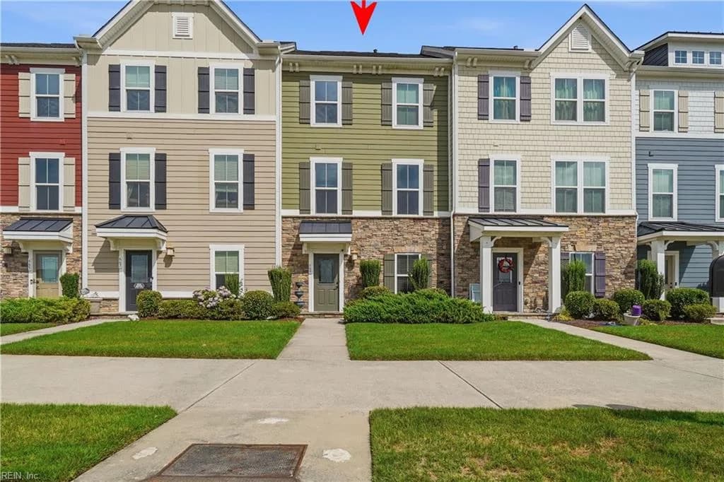 669 Mill Creek PW, CHESAPEAKE VA 23323 - Main photo