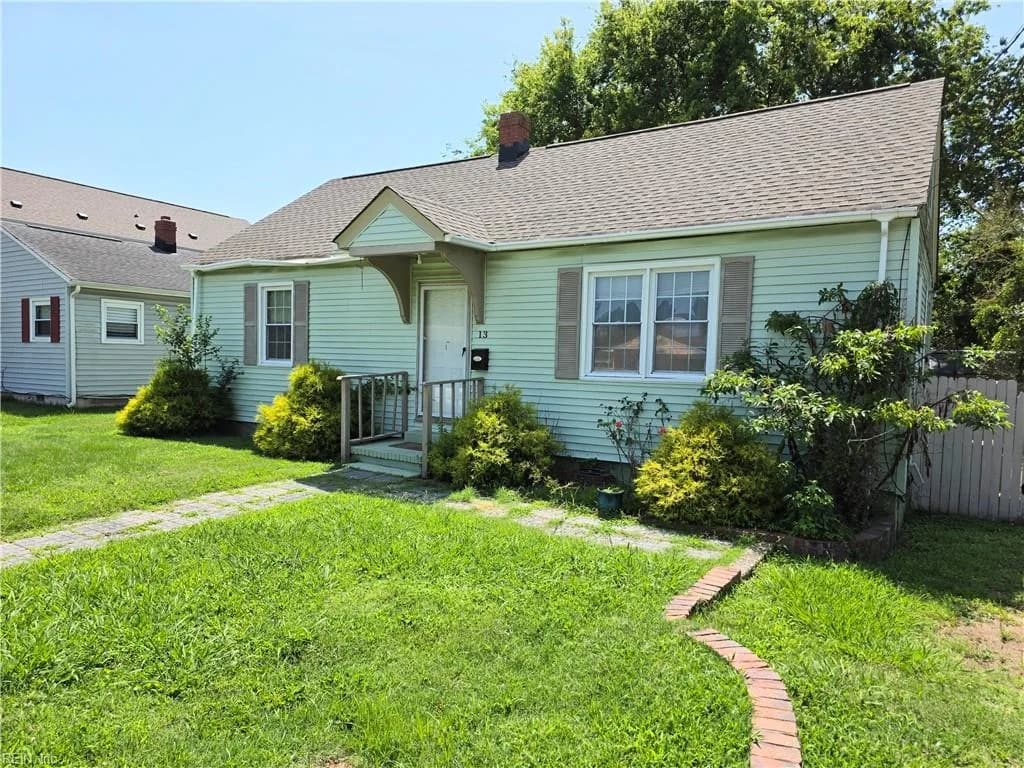 13 N Cypress ST, HAMPTON VA 23669 - Photo 3