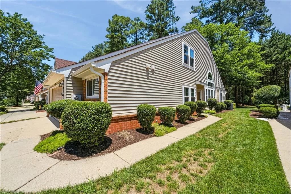 152 Spoon CT, YORKTOWN VA 23693 - Photo 4