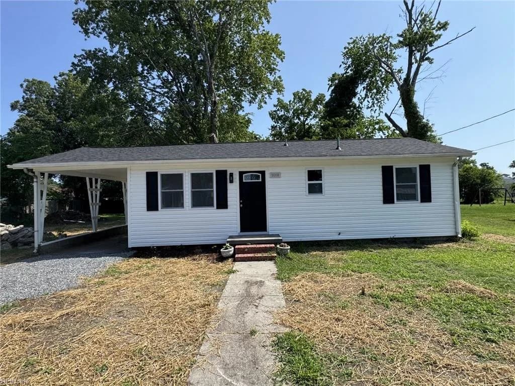 1018 Rowe ST, HAMPTON VA 23669 - Photo 2