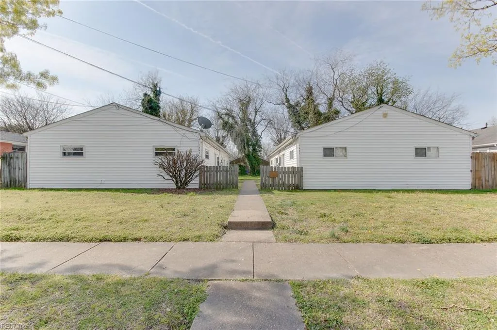 1443 W 40th ST #B, NORFOLK VA 23508