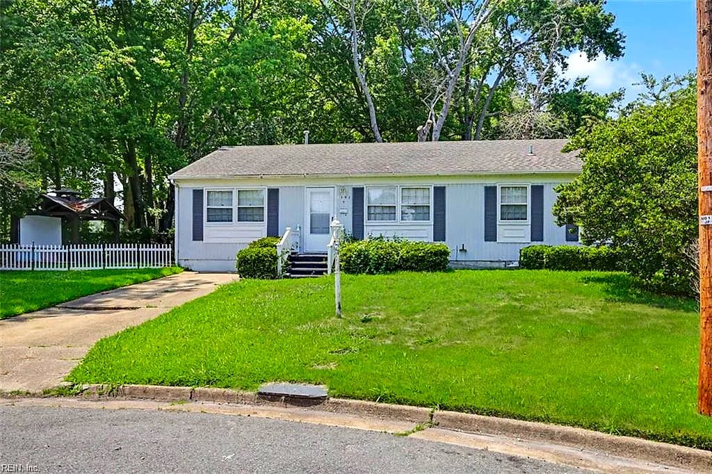 5102 Evelyn CT, Hampton — 3 bed Residential, 1,248 sqft