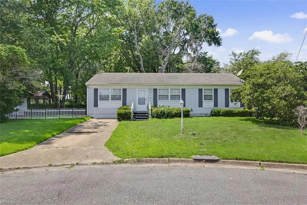 5102 Evelyn CT, HAMPTON VA 23605 - Photo 3