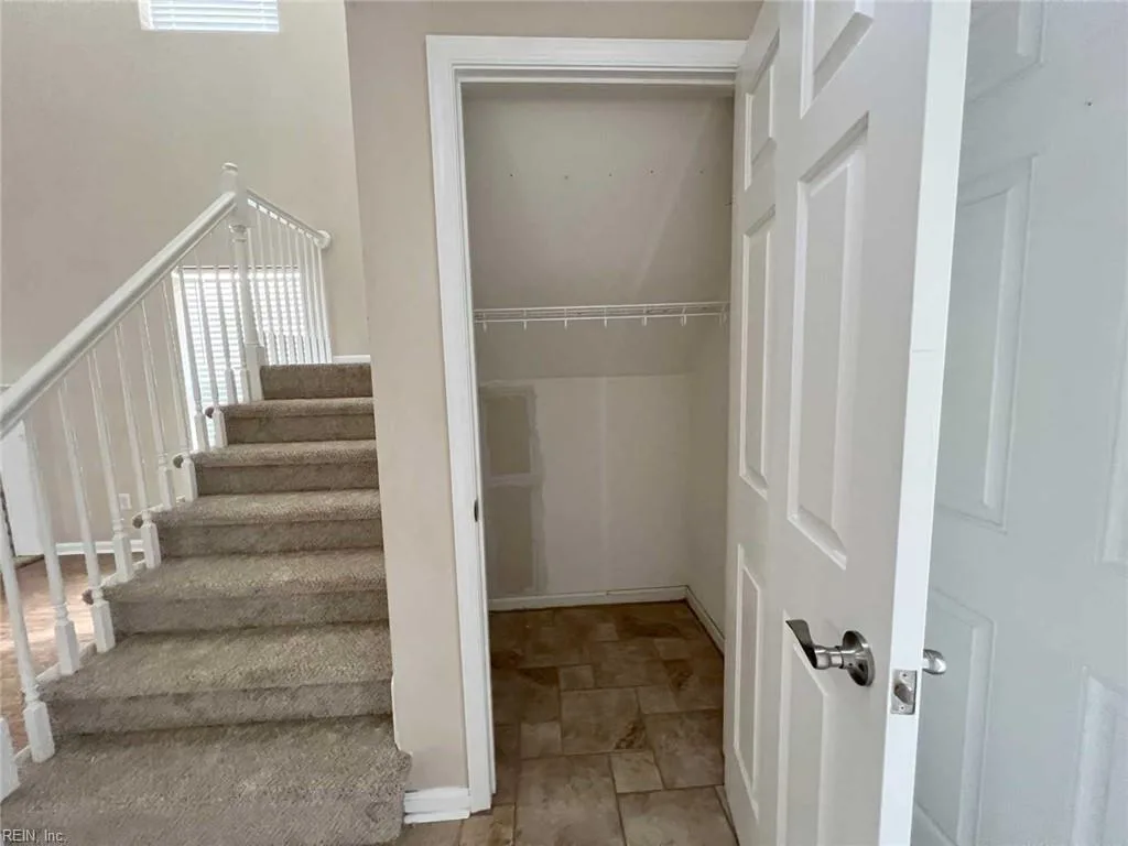 1812 Kempsville Crossing LN, VIRGINIABEACH VA 23464 - Photo 5