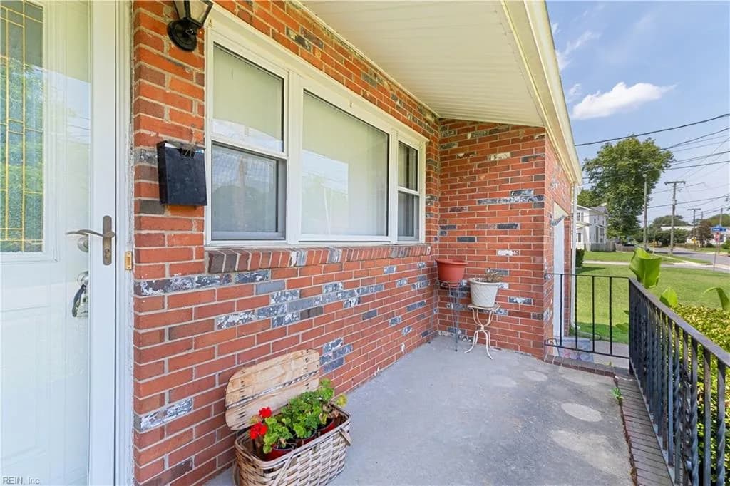 9507 Beaumont ST, NORFOLK VA 23503 - Photo 4
