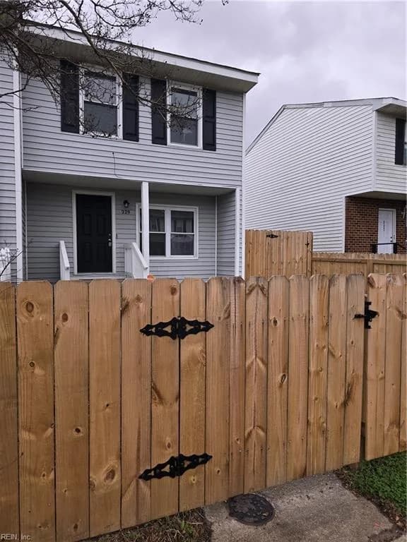 229 Greenbrier AVE, NORFOLK VA 23505 - Photo 4