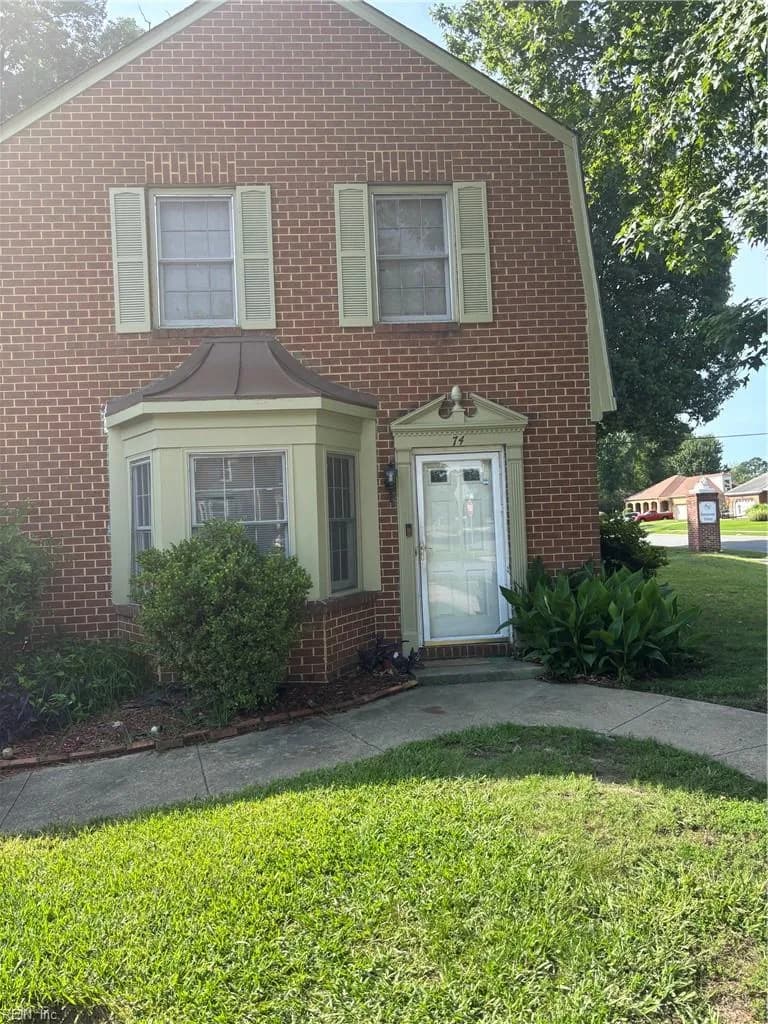 74 Colonial WAY, CHESAPEAKE VA 23325 - Main photo