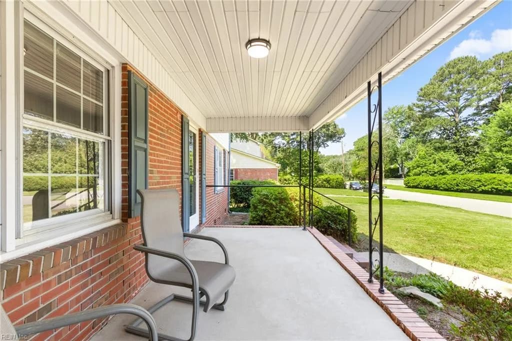 517 Kingston DR, VIRGINIABEACH VA 23452 - Photo 4