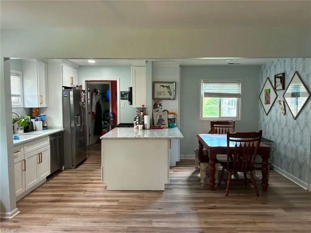 318 Deal DR, PORTSMOUTH VA 23701 - Photo 4