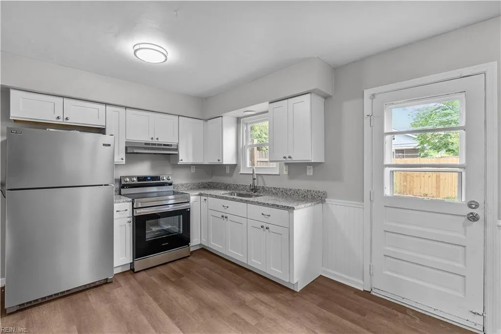 2404 Arkansas AVE #B, NORFOLK VA 23513 - Photo 2