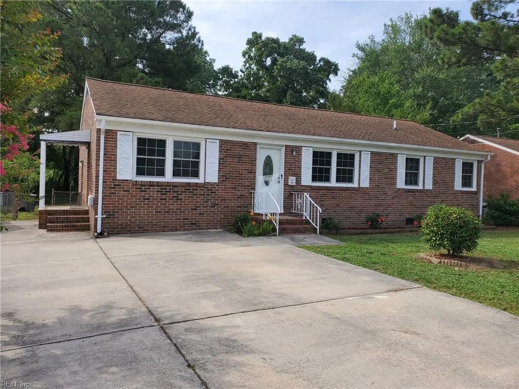 8 Sheralyn PL, HAMPTON VA 23666 - Photo 4
