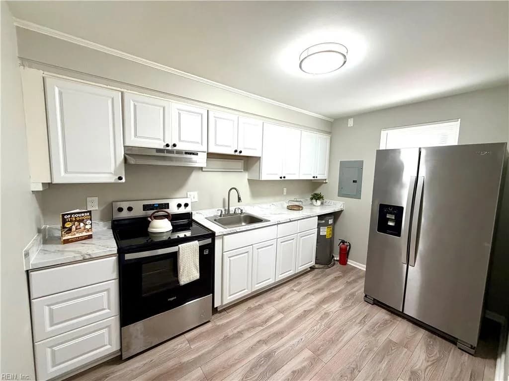 9626 10th View ST #D, NORFOLK VA 23503 - Main photo