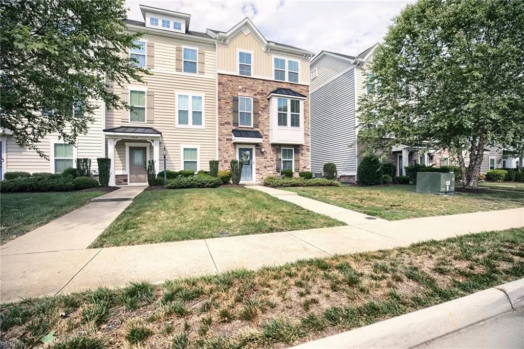 358 Spring Hill PL, SMITHFIELD VA 23430 - Photo 3