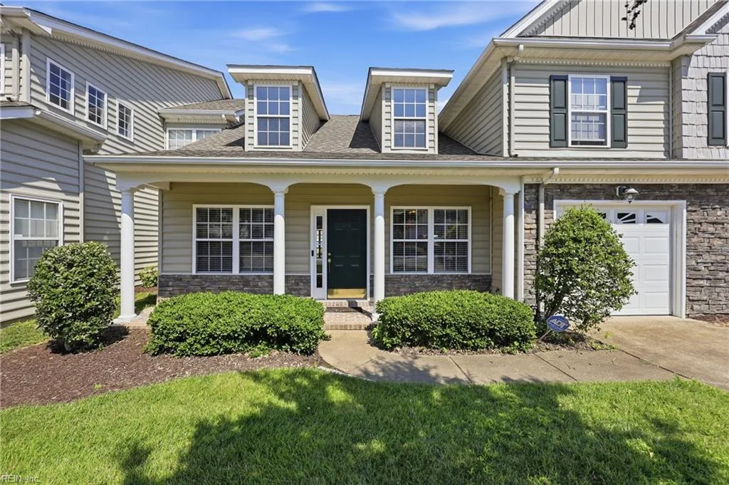 1802 Gunston DR, SUFFOLK VA 23434