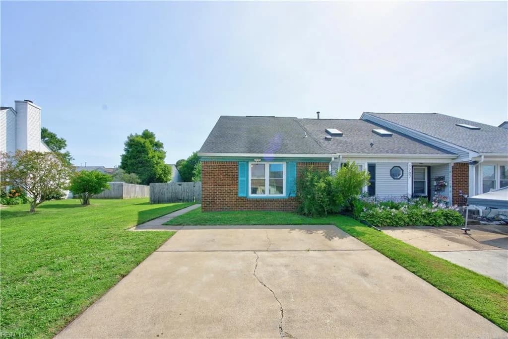 1709 Sword Dancer DR, VIRGINIABEACH VA 23454 - Photo 3