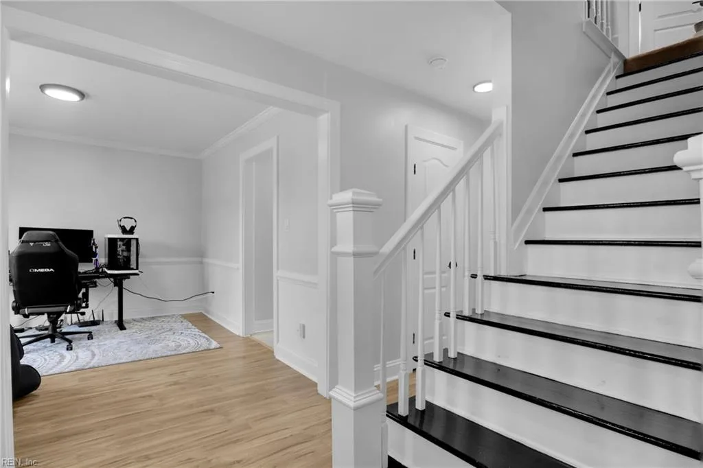 3025 Silver Maple DR, VIRGINIABEACH VA 23452 - Photo 4