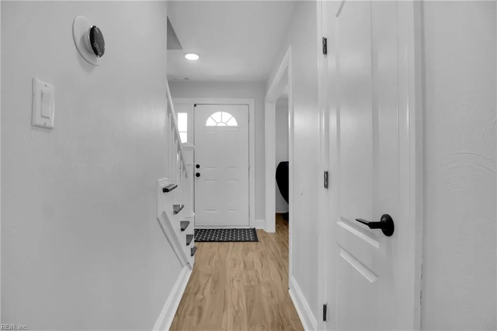 3025 Silver Maple DR, VIRGINIABEACH VA 23452 - Photo 5