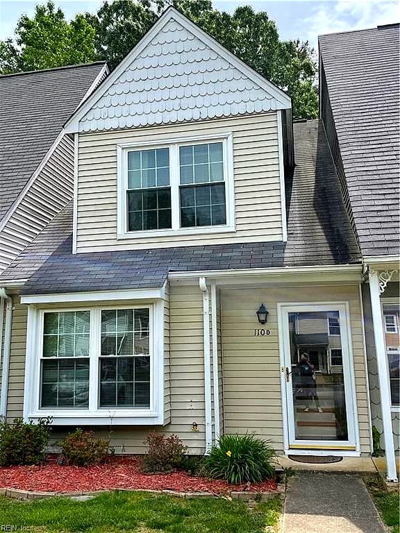 110 Heather WAY #D, YORKTOWN VA 23693 - Main photo